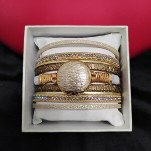 SAACHI Magnetic Bracelet Gold Tone Boho Bohemian Costume Jewelry New NWT